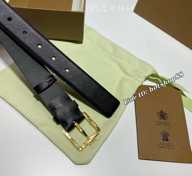 BURBERRY經典爆款皮帶 巴寶莉精緻專屬標識搭扣腰帶  jjp2686